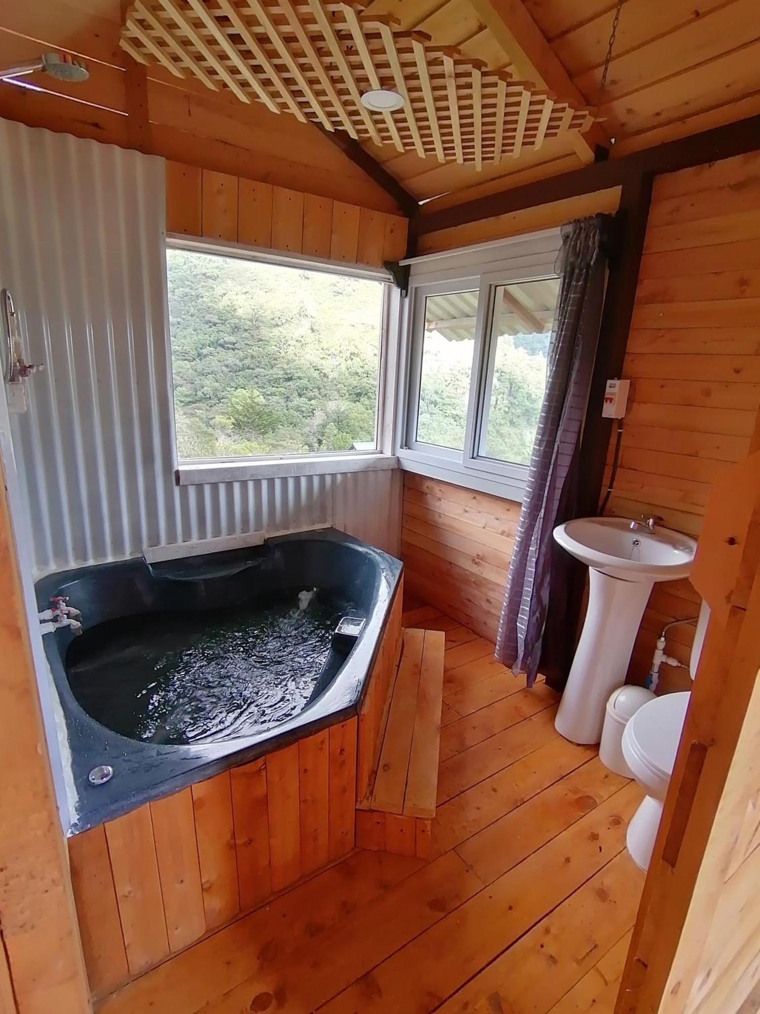 Mario'S Lodge Providencia Copey ภายนอก รูปภาพ